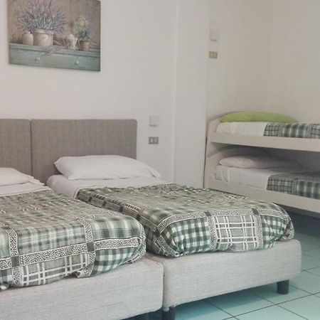 Residence Ambra Riva del Garda Eksteriør billede