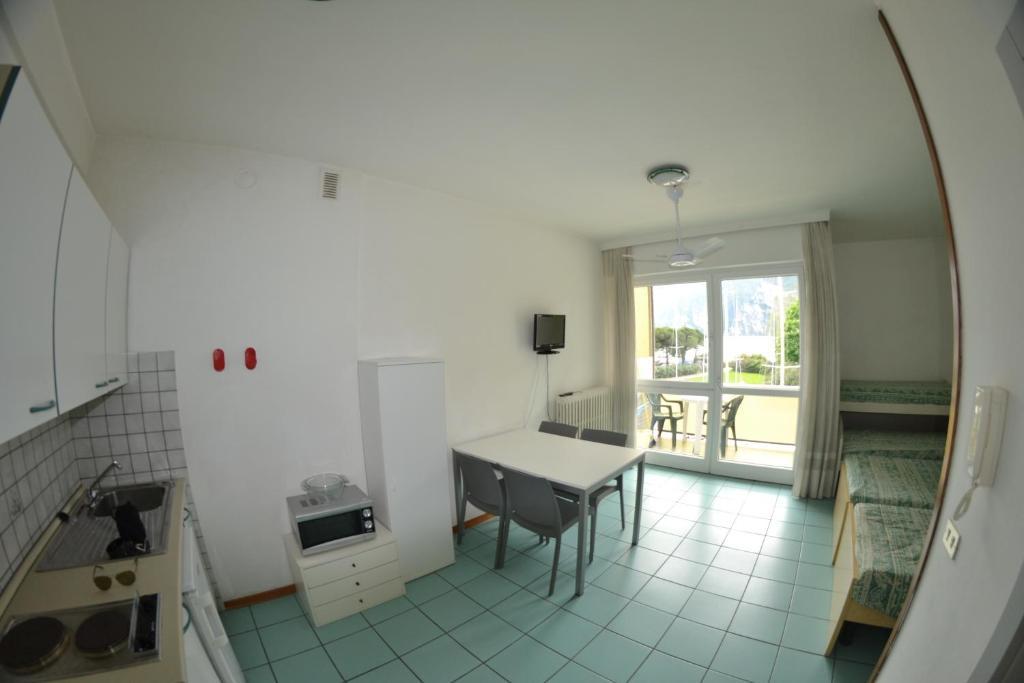 Residence Ambra Riva del Garda Eksteriør billede