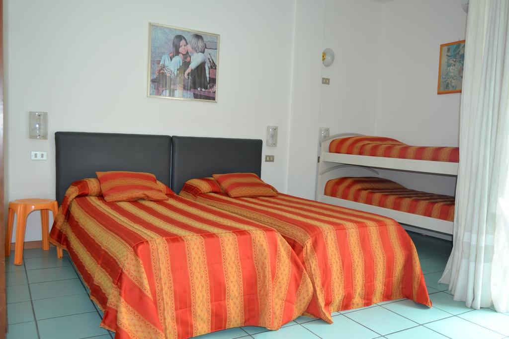 Residence Ambra Riva del Garda Eksteriør billede