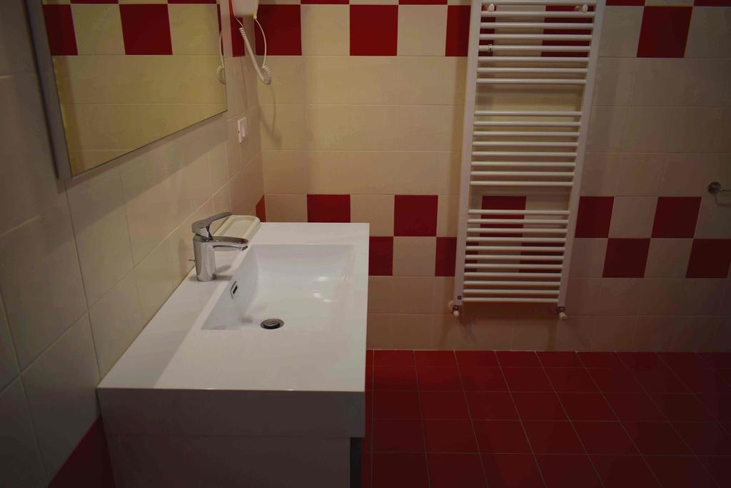 Residence Ambra Riva del Garda Eksteriør billede