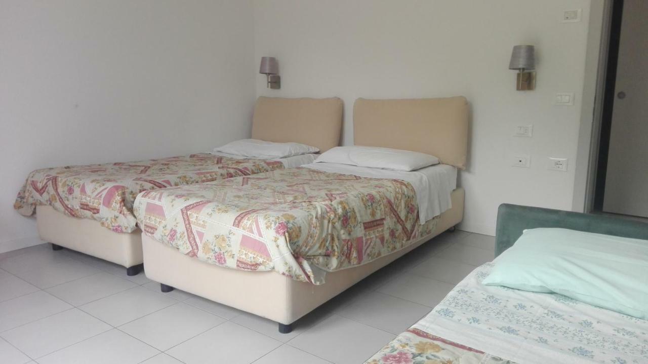 Residence Ambra Riva del Garda Eksteriør billede